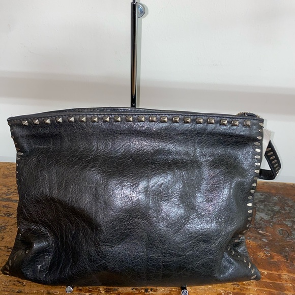 STUDDED CLUTCH NWT - Picture 2 of 3